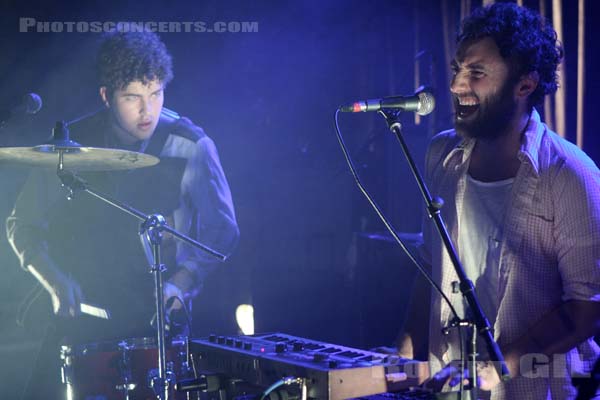 LOCAL NATIVES - 2010-02-17 - PARIS - La Maroquinerie - 